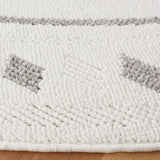 Safavieh Lotus 6'-7" x 6'-7" Rug in Ivory / Grey