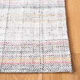 Safavieh Marbella 4'-0" x 6'-0" Rug in Red / Ivory