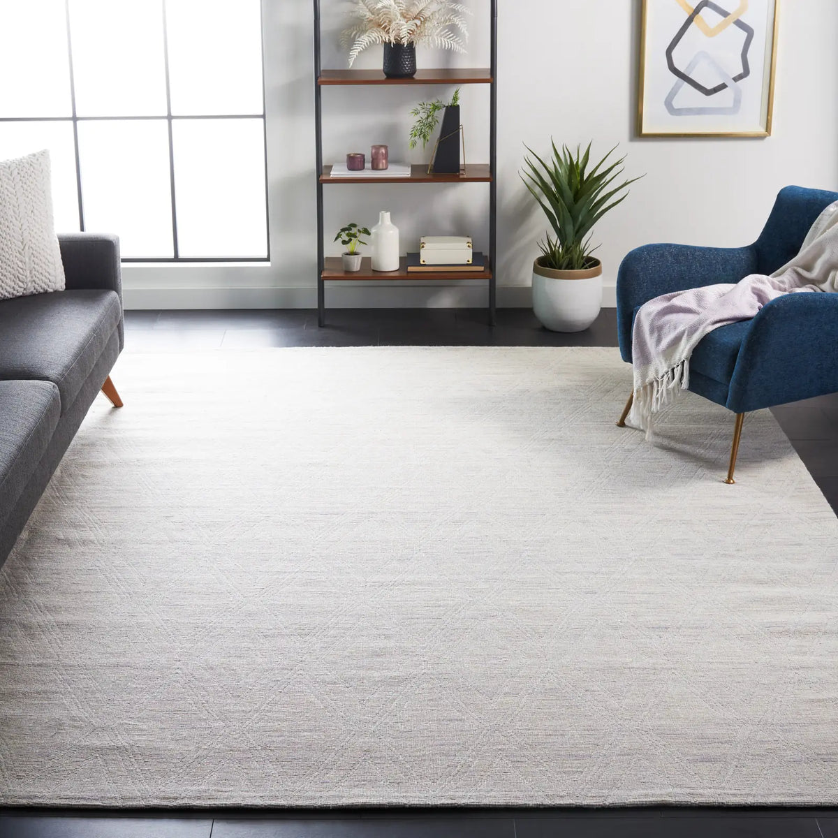 Safavieh Marbella 10'-0" x 14'-0" Rug in Silver / Ivory