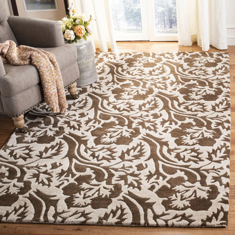 Safavieh Soho 3'-6" x 5'-6" Rug in Brown / Ivory