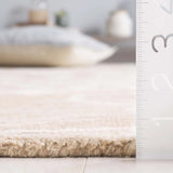 Safavieh Jardin 4'-0" x 6'-0" Rug in Beige / Ivory