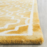 Safavieh Dip Dye 2'-3" x 6'-0" Rug in Gold / Ivory