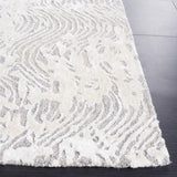 Safavieh Glamour 4'-0" x 6'-0" Rug in Light Grey / Ivory