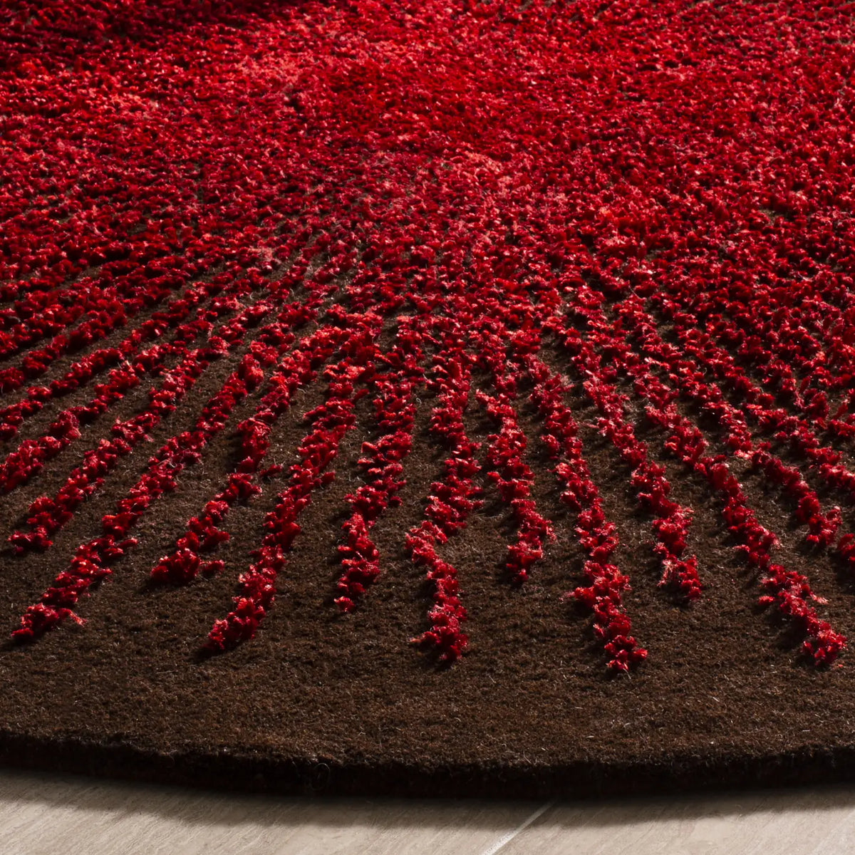 Safavieh Soho 6'-0" x 6'-0" Rug in Brown / Red