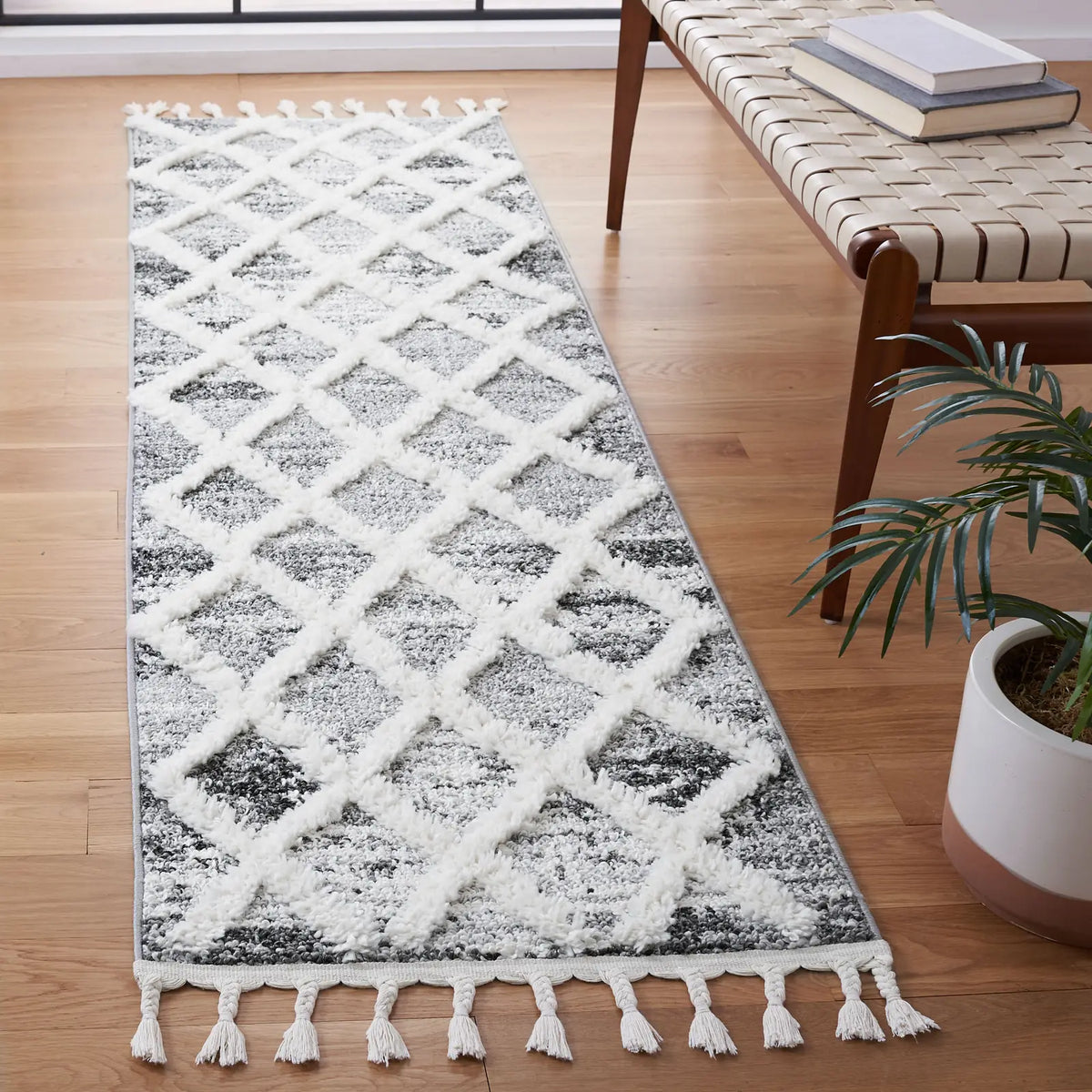 Safavieh Moroccan Tassel Shag 2'-3" x 10'-0" Rug in Grey / Ivory