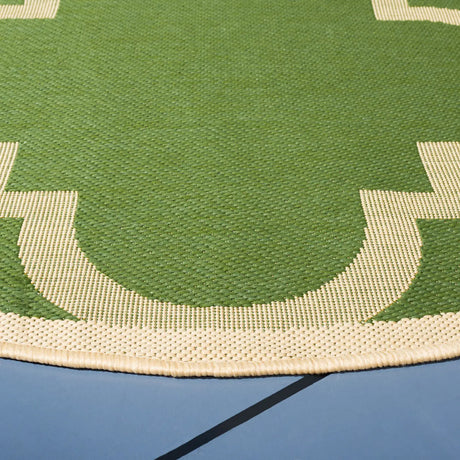 Safavieh Courtyard 5'-3" x 5'-3" Rug in Green / Beige