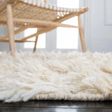 Safavieh Natura 4'-0" x 6'-0" Rug in Ivory