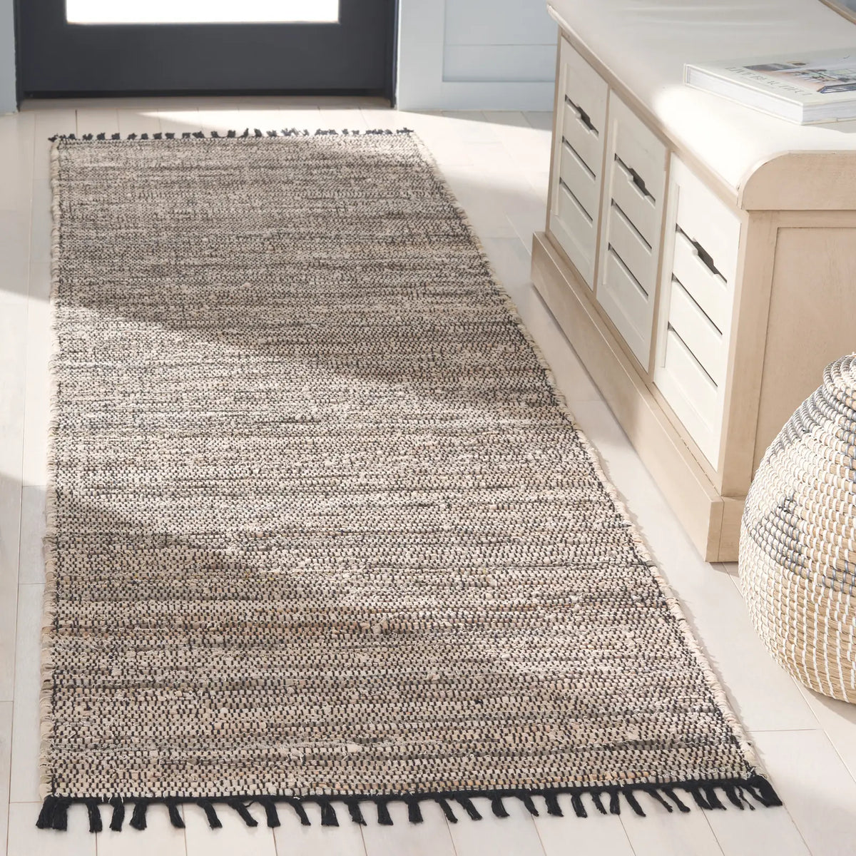Safavieh Rag Rug 2'-3" x 8'-0" Rug in Beige / Black