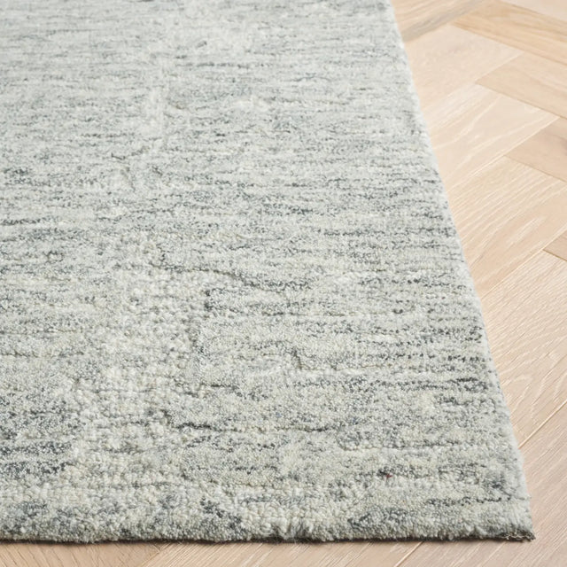 Safavieh Pine 4'-0" x 6'-0" Rug in Grey