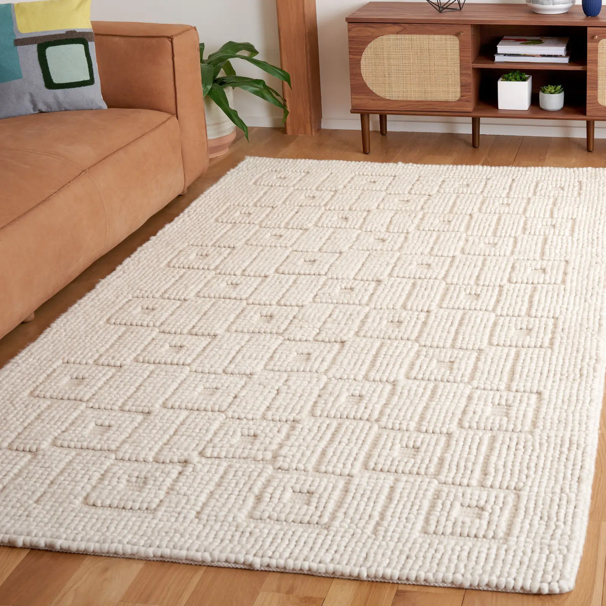 Safavieh Natura 4'-0" x 6'-0" Rug in Ivory