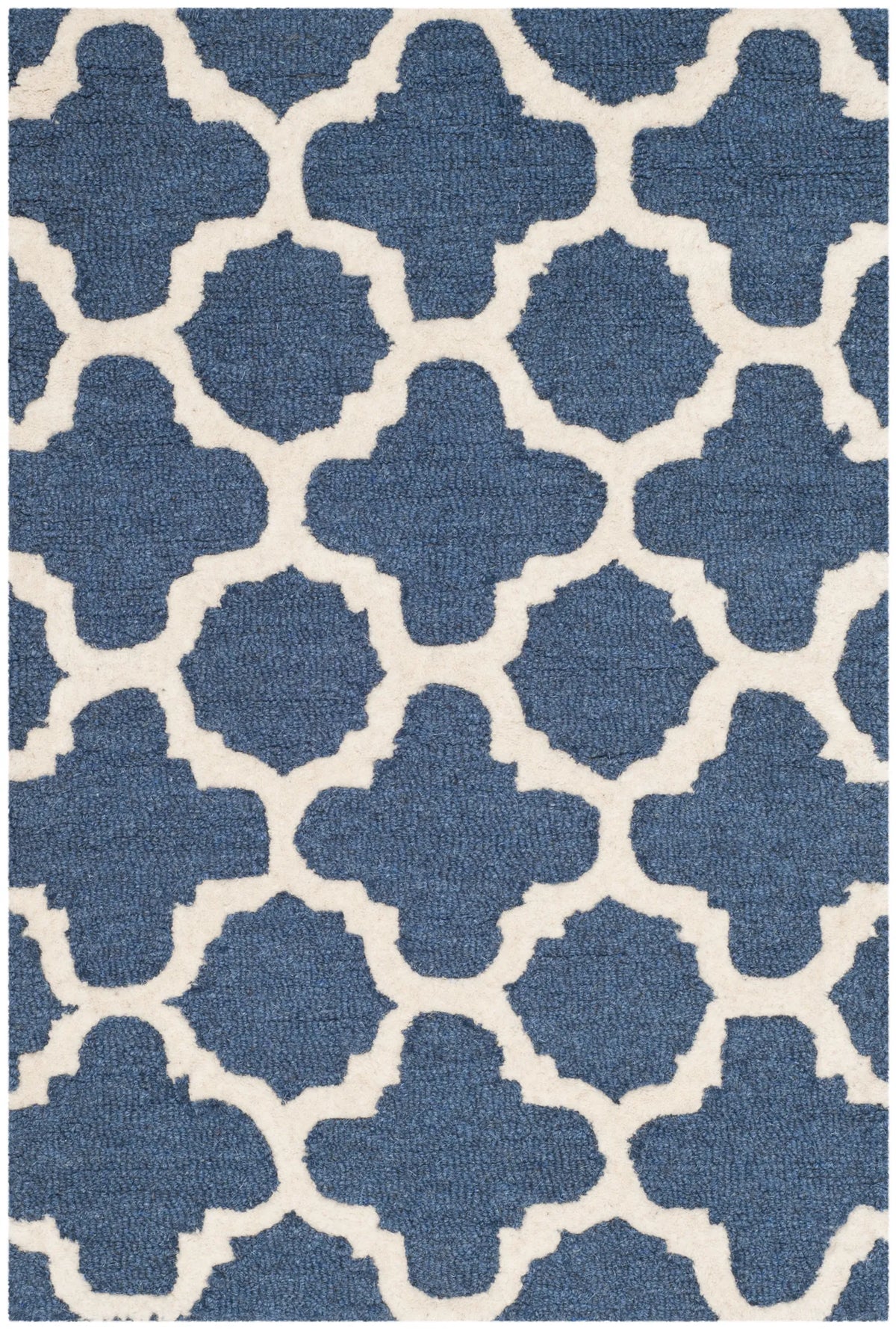Safavieh Cambridge 2'-0" x 3'-0" Rug in Navy / Ivory
