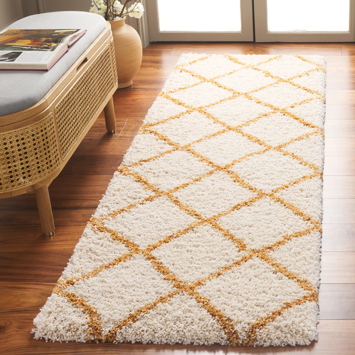 Safavieh Hudson Shag 2'-3" x 8'-0" Rug in Ivory / Gold