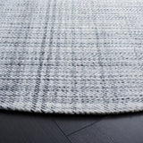 Safavieh Marbella 6'-0" x 6'-0" Rug in Grey / Ivory