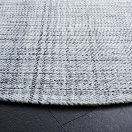 Safavieh Marbella 6'-0" x 6'-0" Rug in Grey / Ivory