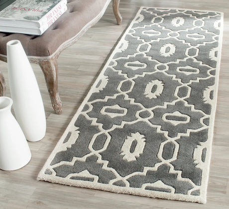 Safavieh Chatham 2'-3" x 11'-0" Rug in Dark Grey / Ivory