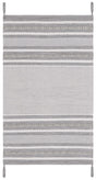 Safavieh Montauk 2'-6" x 4'-0" Rug in Grey / Ivory