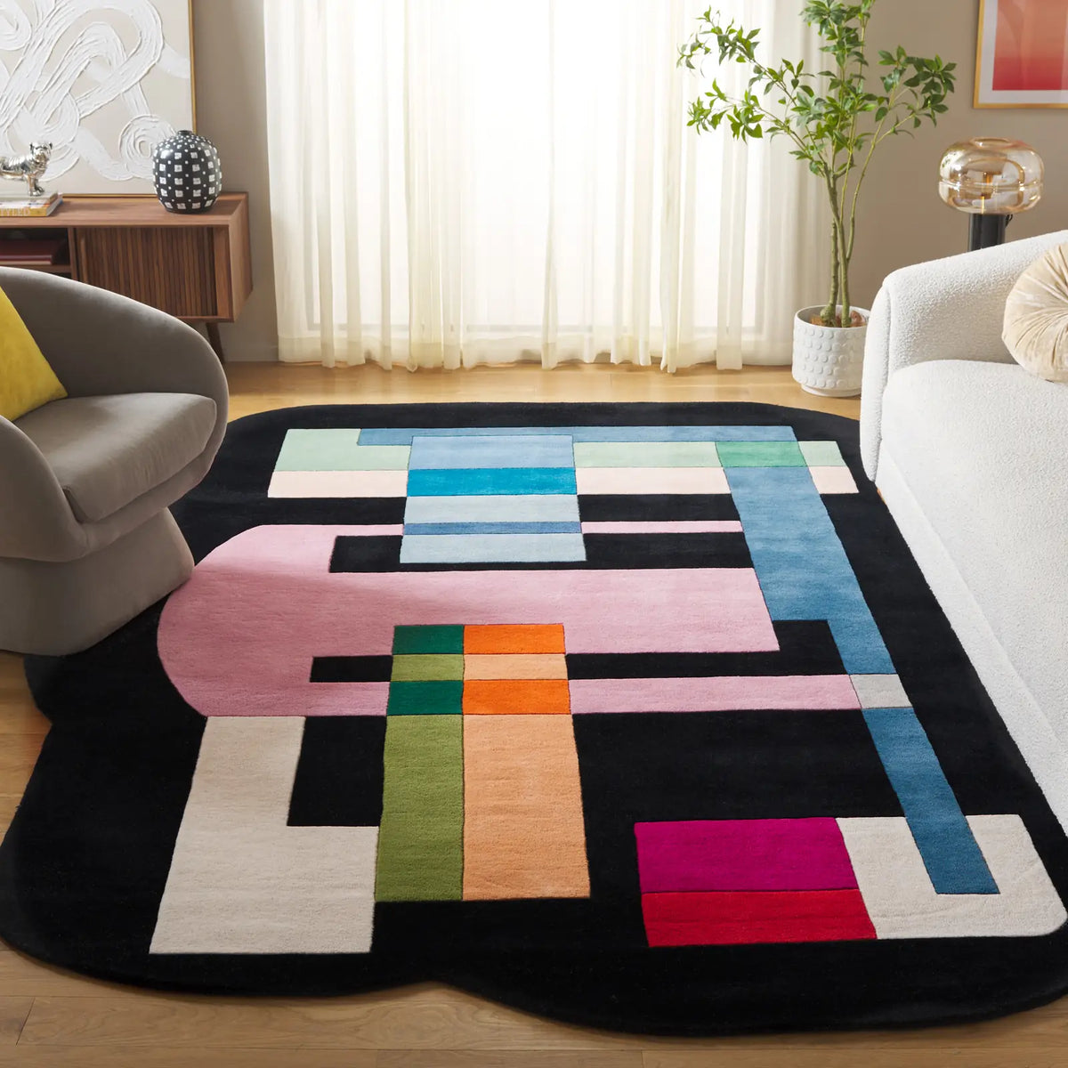 Safavieh Fifth Avenue 6'-0" x 9'-0" Rug in Black / Pink