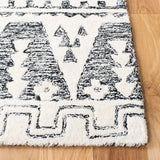 Safavieh Abstract 4'-0" x 6'-0" Rug in Ivory / Black