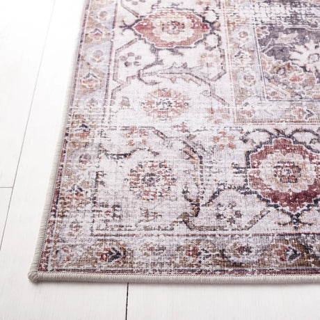 Safavieh Tucson 4'-0" x 6'-0" Rug in Beige / Light Sage