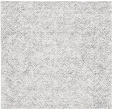 Safavieh Metro 6'-0" x 6'-0" Rug in Silver