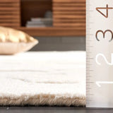 Safavieh Ebony 4'-0" x 6'-0" Rug in Ivory