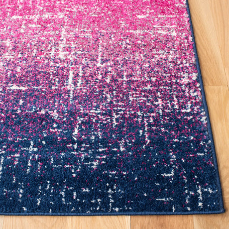 Safavieh Madison 4'-0" x 6'-0" Rug in Fuchsia / Navy