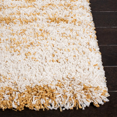 Safavieh Hudson Shag 4'-0" x 6'-0" Rug in Ivory / Gold