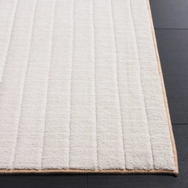 Safavieh Versailles 5'-0" x 8'-0" Rug in Ivory