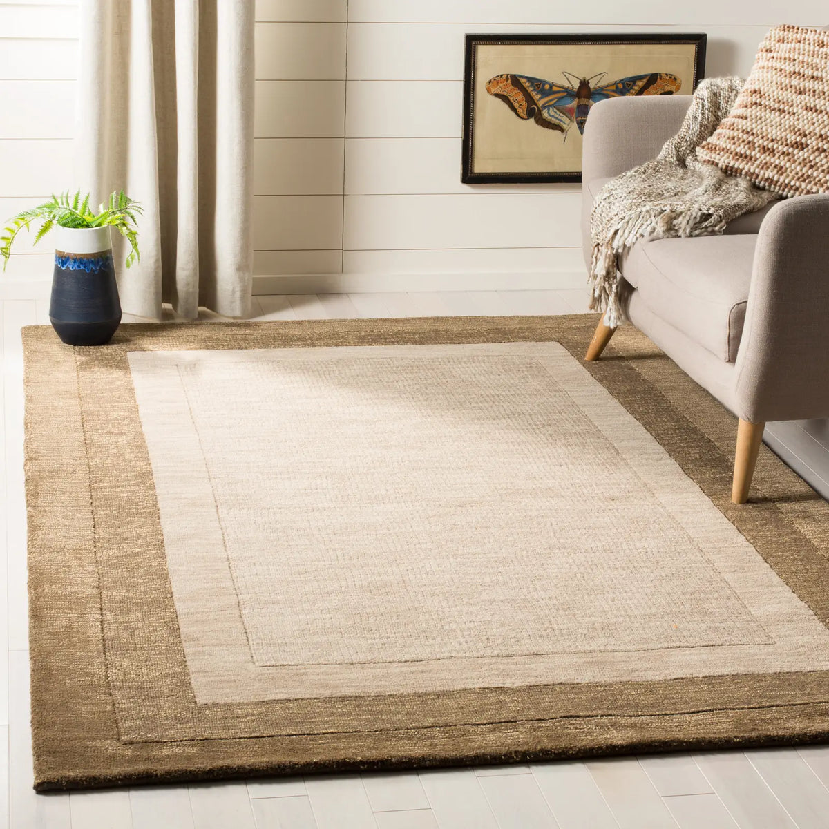 Safavieh Impressions 4'-0" x 6'-0" Rug in Beige / Brown