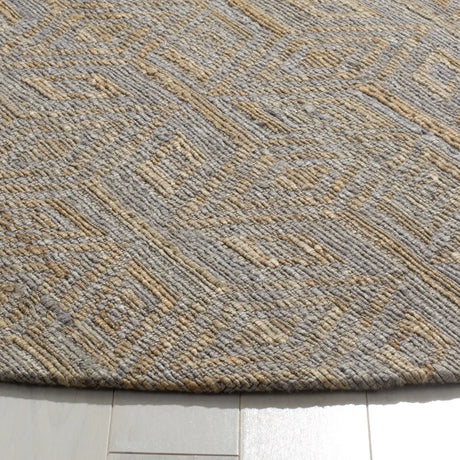 Safavieh Cape Cod 6'-0" x 6'-0" Rug in Grey / Sand