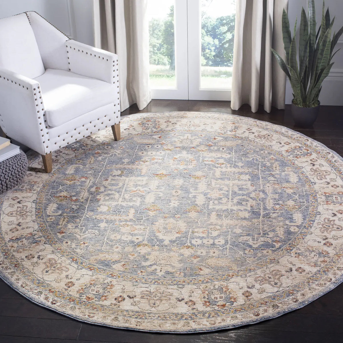 Safavieh Heirloom 700 6'-7" x 6'-7" Rug in Light Blue / Ivory
