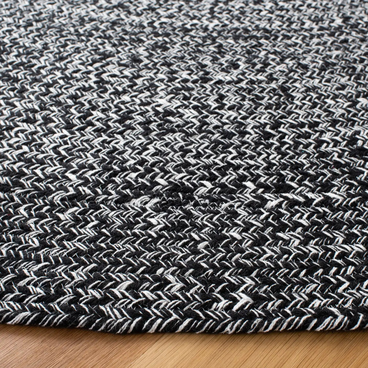 Safavieh Braided 5'-0" x 5'-0" Rug in Black