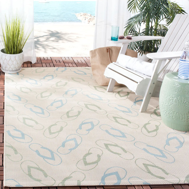 Safavieh Courtyard 4'-0" x 5'-7" Rug in Beige / Aqua