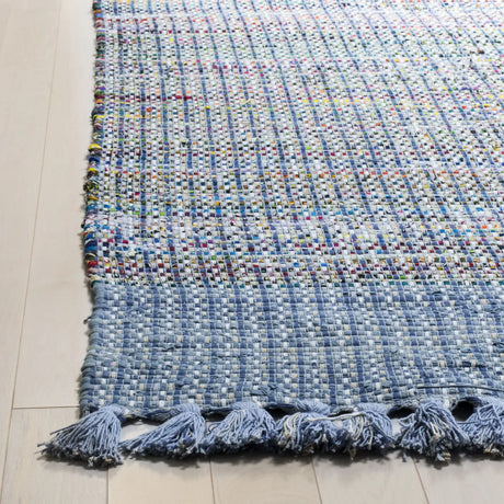 Safavieh Montauk 5'-0" x 8'-0" Rug in Blue / Multi