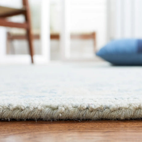 Safavieh Micro-Loop 5'-0" x 8'-0" Rug in Blue / Beige