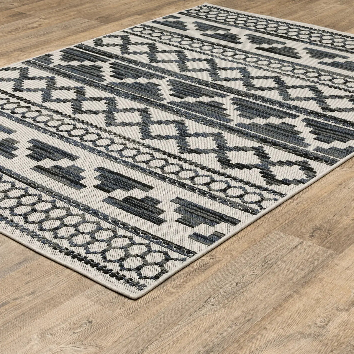 Oriental Weavers Torrey 005Y1 Beige/ Blue Rug - angle detail