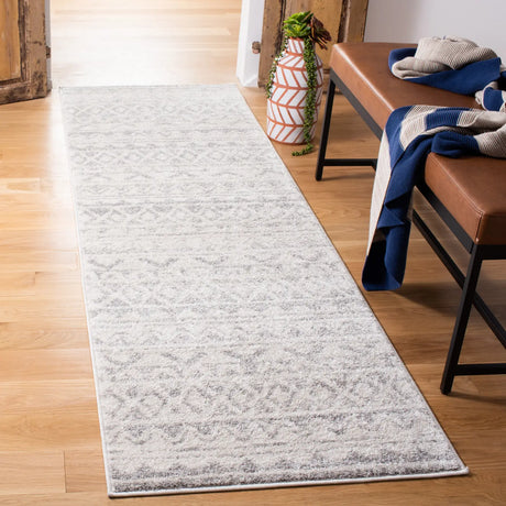 Safavieh Adirondack 2'-6" x 10'-0" Rug in Ivory / Grey