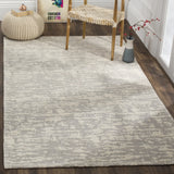 Safavieh Marbella 5'-0" x 8'-0" Rug in Light Grey / Ivory