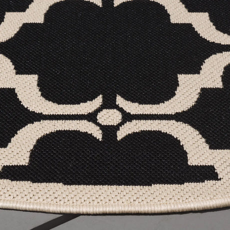 Safavieh Courtyard 5'-3" x 5'-3" Rug in Black / Beige