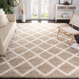 Safavieh Sgd-Dallas Shag 6'-0" x 9'-0" Rug in Beige / Ivory