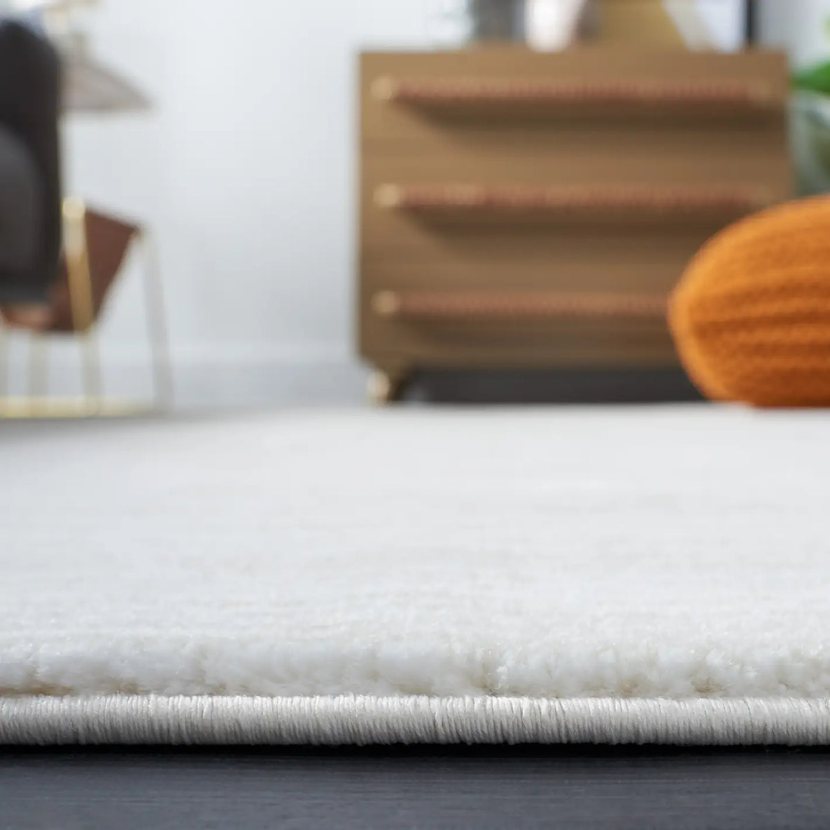 Safavieh Vision 4'-0" x 6'-0" Rug in Ivory