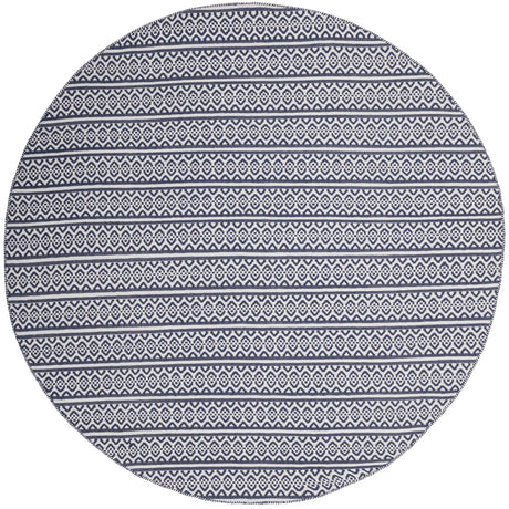 Safavieh Montauk 6'-0" x 6'-0" Rug in Ivory / Navy