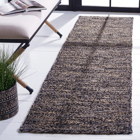 Safavieh Natural Fiber 2'-3" x 8'-0" Rug in Black / Natural