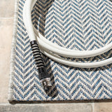 Safavieh Courtyard 5'-3" x 7'-7" Rug in Grey / Navy