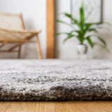 Safavieh Abstract 4'-0" x 6'-0" Rug in Grey / Beige