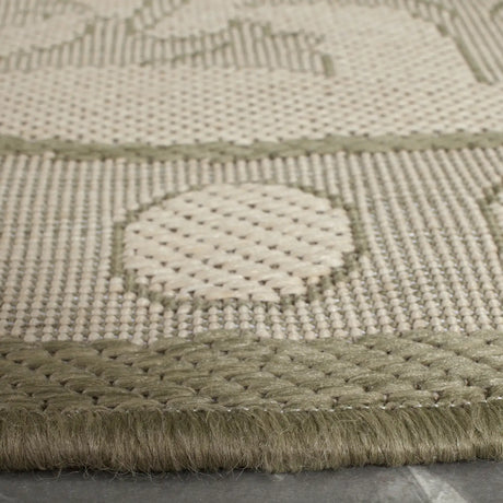 Safavieh Courtyard 6'-7" x 6'-7" Rug in Natural / Olive