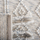 Safavieh Natura 4'-0" x 6'-0" Rug in Grey / Ivory