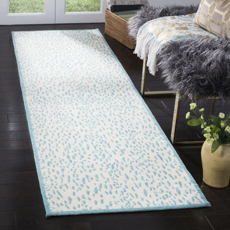 Safavieh Marbella 2'-3" x 8'-0" Rug in Ivory / Turquoise