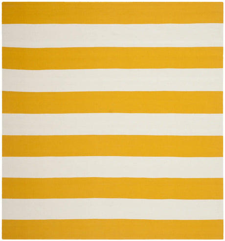 Safavieh Montauk 5'-0" x 5'-0" Rug in Yellow / Ivory