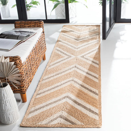 Safavieh Natural Fiber 2'-3" x 9'-0" Rug in Natural / Ivory